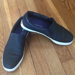 Dr. Scholl’s Madison